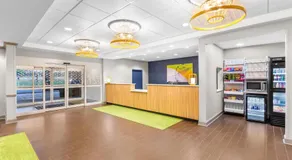 Dothan East Inn & Suites - Image 5