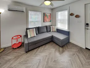 Coral Cottage - Image 1