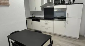 Modernes Haus mit Garten & Privatparkplatz Villa - Image 4