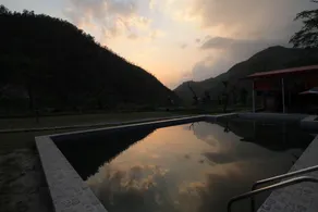 The Needam - Luxury in the stunning Himalayas - Image 2