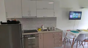 Lovely Apartment - Image 4