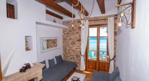 Aeolos Guesthouse - Image 2