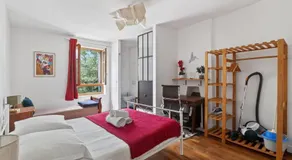 Premium 1BR flat with direct access to the RER B - Image 2