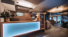 Atractivo estudio apta para familias con jacuzzi, sauna y piscina climatizada - Image 5