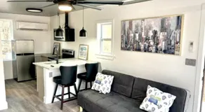 Chapel Hill Guest house retreat - Image 2