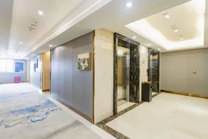DingHui Hotel - Image 4