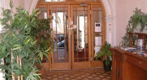 Terrace hotel - Image 5
