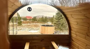The Glass house - Northern lights hideout - Image 3