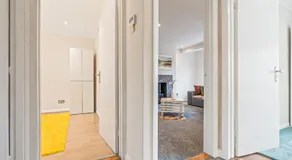 Short and Long Stay 2 Bedroom - Free Parking - Fast WiFi - Image 3