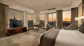 Sarwat Park Hotel - Image 2