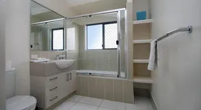 17 Sea Esplanade - Image 2