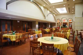 Grand Mandarin Betong Hotel - Image 4