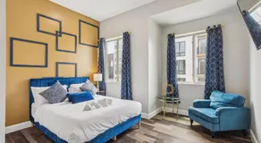 Stay at Luna on Ridge Ave - Image 2