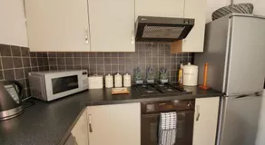 Belle-Vue Apartments - Image 3