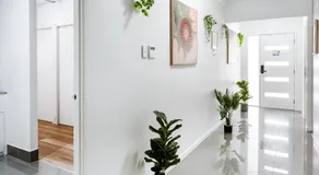 Standard Queen Room in Gregory Hills - Quaint Spot - Shared Bathroom - Image 3