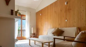 VYTINA LOFTS - Cozy 2-Level Loft Apartments with Fireplace & Mountain Views - Image 2