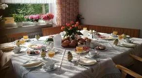 Pension Ferienwohnungen Rosenschlösschen - Image 4
