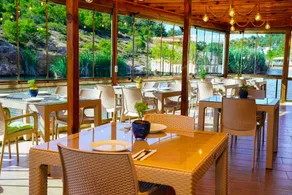 Olive Branch Hotel - Image 2