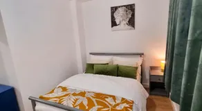 Cozy 2 Bedroom Apartment - Image 2