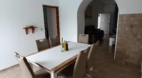 Holiday Home Latin - Image 3