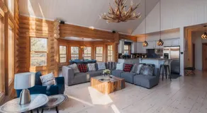 Chalet White Wolf SPA at Fiddler's Lake - Image 3