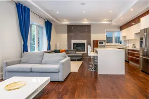 Hillcrest Modern House - Image 2