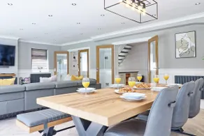 LMV Property - Modern Luxury Family Home in Theydon Bois With London Skyline Views - Image 3