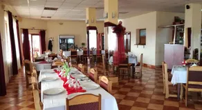 Cabana de la Trei Brazi - Image 4