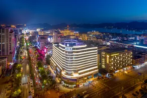 Zhejiang Hotel - Image 2