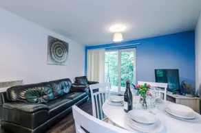 Etihad 2 Bed Apartment - Image 3