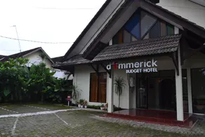 D'Emmerick Budget Hotel - Image 4