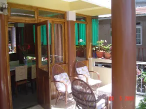Deki Lodge - Image 4