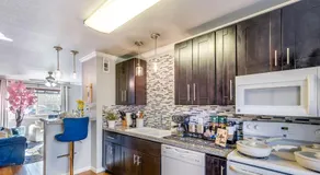 The Homestead Luxury Cozy 2BR Apartment in Nacogdoches Near SFA University and Downtown Pet Friendly Business Ready Extended Stays Welcome with Self Check In High Speed WiFi Full Kitchen In Unit Laundry Private Parking and Quiet Comfort - Image 5