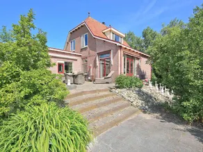 Characteristic Country House With Wellness - Image 5