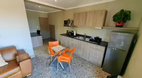 Karibu Self-catering Accommodation - Image 4