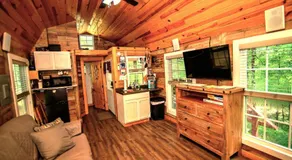 The Americana - Parker Creek Bend Cabins - Image 4
