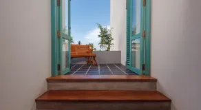 Beverly Suites Mount Lavinia - Image 4