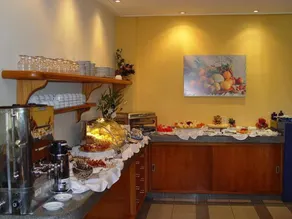 Hotel Ventura Inn - Image 5