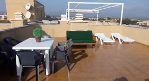 MEDDAYS APARTAMENTO MAR DE LAURIA - Image 3