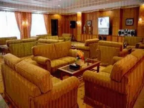 Royal Senyiur Hotel - Image 5