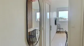 Cozy La Rocade apartment with free parking - Image 5