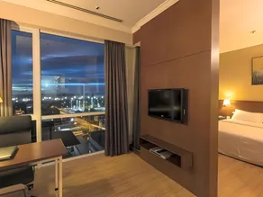 Swiss Hotel Apartment - Image 2