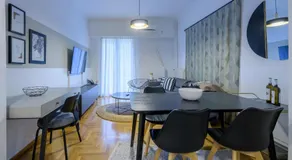 Fully Renovated Flat in Prime Athens Location - Image 3