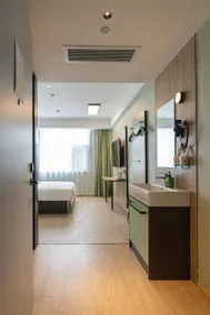 Hi Inn Yueyang East Railway Station Walmart - Image 3