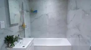 2 Bedroom penthouse flat in Dartford with free parking and next to station - Image 2