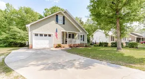 Dutch Creek Cottage- 10 mins to Lake Murray! - Image 4