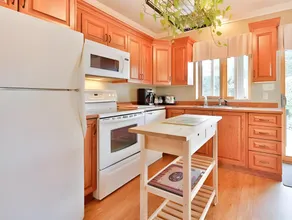 3 Bedrooms 3 beds near metro -2 Parking Free - Image 4