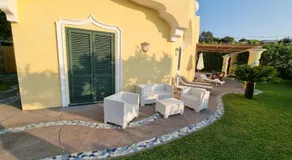 Exclusive Luxury Villa in Forio - Image 2