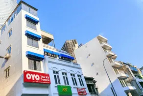 OYO 143 The K9 Central Hotel - Image 4