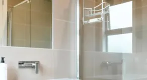 Boutique Flinders apartment - Image 2